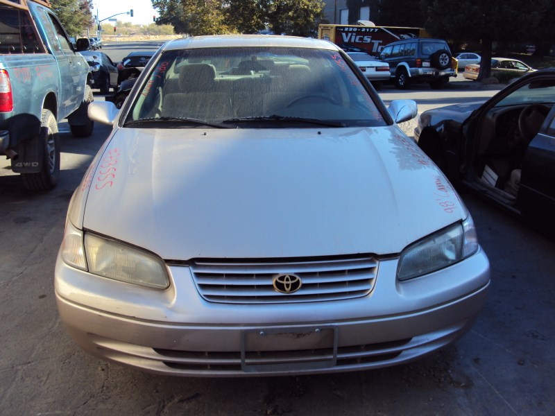 1998 Toyota camry le gold package