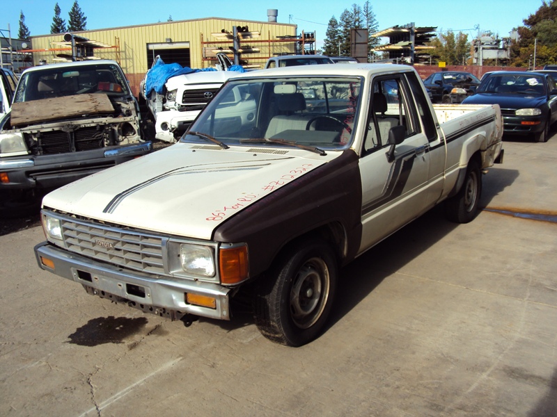 1985 toyota sr5 pick up truck #6