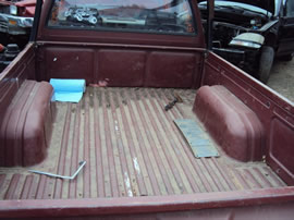 1987 TOYOTA PICK UP STD MODEL REGULAR CAB 2.4L CARBURETOR MT 2WD COLOR MAROON Z14612