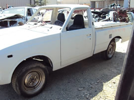 1973 TOYOTA PICK UP REGULAR CAB 2.0L MT 2WD COLOR PRIMER Z13498