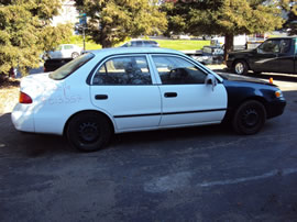 2000 TOYOTA COROLLA SEDAN CE MODEL 1.8L AT FWD COLOR WHITE Z13557