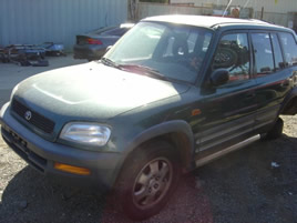 1997 TOYOTA RAV 4 , 5 SPEED TRANSMISSION , COLOR : GREEN STK: Z09032