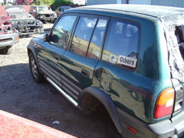 1997 TOYOTA RAV 4 , 5 SPEED TRANSMISSION , COLOR : GREEN STK: Z09032