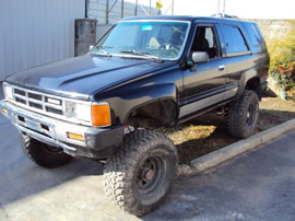 1995 TOYOTA 4 RUNNER FULLY LOADED, STRAIGHT AXLE, 4CLY , 5 SPEED TRANSMISSION