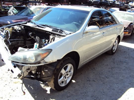 2004 TOYOTA CAMRY SE, 4CYL ENGINE, AUTOMATIC TRANSMISSION STK Z10121