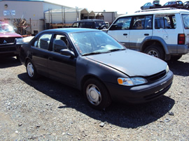 1999 TOYOTA COROLLA CE MODEL 1.8L ENGINE, AUTOMATIC TRANSMISSON 4SPD, COLOR GREEN, STK # Z11179
