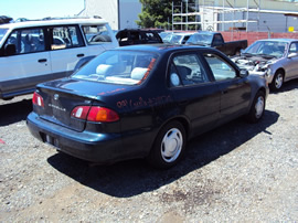 1999 TOYOTA COROLLA CE MODEL 1.8L ENGINE, AUTOMATIC TRANSMISSON 4SPD, COLOR GREEN, STK # Z11179
