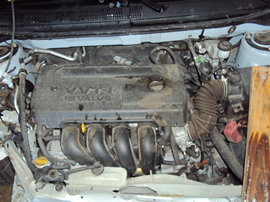 2005 TOYOTA MATRIX XR 18L ENGINE, AUTOMATIC FWD TRANSMISSION, COLOR SILVER, STK # Z11183