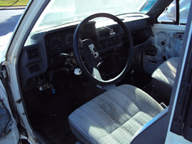 1986 TOYOTA TRUCK XTRA CAB 2.4L EFI MT 4X4  COLOR WHITE STK Z12268
