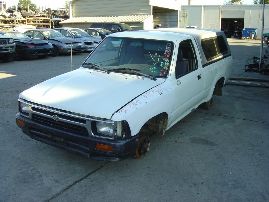 1992 TOYOTA PICK UP 2.4L MT 2WD COLOR WHITE 